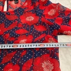 forever21 花柄
ブラウス　シースルーの画像