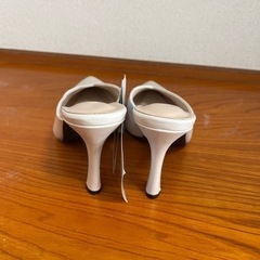 ヒール白の画像