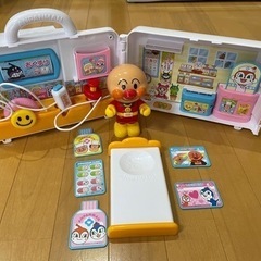アンパンマン　お医者さんごっこ