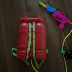 水鉄砲　おもちゃ　ウォーターガン　セットの画像