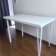 IKEAデスク