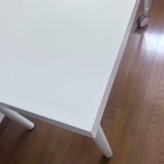 IKEAデスクの画像