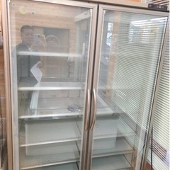 業務用冷蔵庫2個