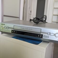 値下げしました、現金も可　VHS　三菱 HV-FR57G　売ります