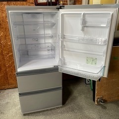 E0802 冷蔵庫 3ドア 272L