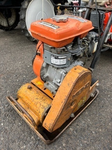 ◎MEIHO  プレートコンパクター　ロビンエンジン