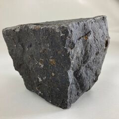 中国産　黒バサルト　1丁掛けピンコロ　9×9×9/㎝　