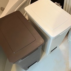 ゴミ箱　45L