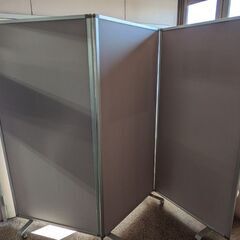 3連パーテーション