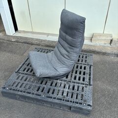 中古品　ニトリクレシエ　回転式座椅子の画像