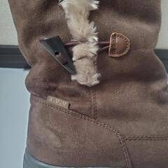 【決まりました！】A.V.V スノーブーツ　サイズLの画像