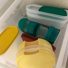 タッパーウェア　複数