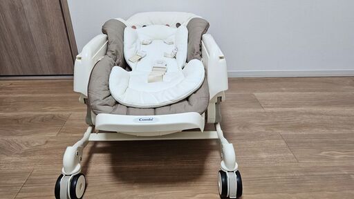 Combi 電動バウンサー ネムリラ AUTO SWING エッグショックBE ココアブラウン