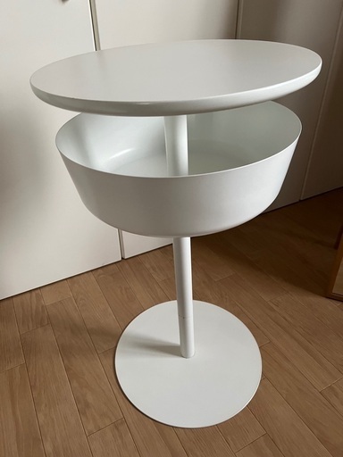 IKEA イケア　ベッドサイドテーブル　ベッドサイドチェスト　5/23まで