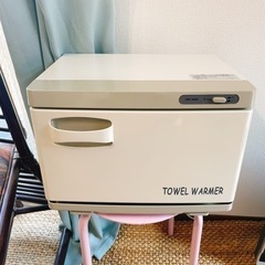 タオルウォーマーとカラーボックス３つセットの画像