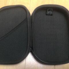 BOSS ヘッドホンケースの画像