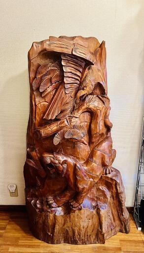 木製彫刻 虎　鷹アンティーク　天然木　置物 縁起物　一枚板 木製彫刻 虎 鷹アンティーク 天然木 置物 縁起物 一枚板