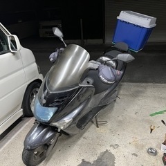 ⭐️値下げ⭐️　マジェスティ125fi キャリア&ボックス付き