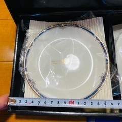 お皿の画像