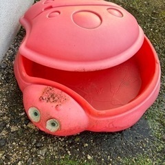 てんとう虫　砂場