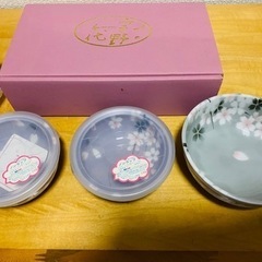 タッパーの画像