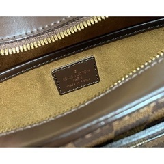 LOUIS VUITTON バッグの画像