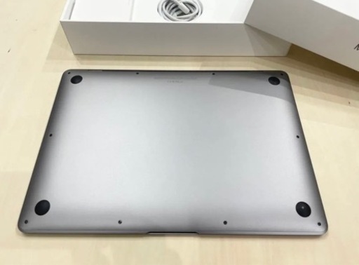中古美品　MacBook Air M1 13inch シルバー　USキーボード 美品 M1 13インチMacbook air マック シルバーUSキーボード