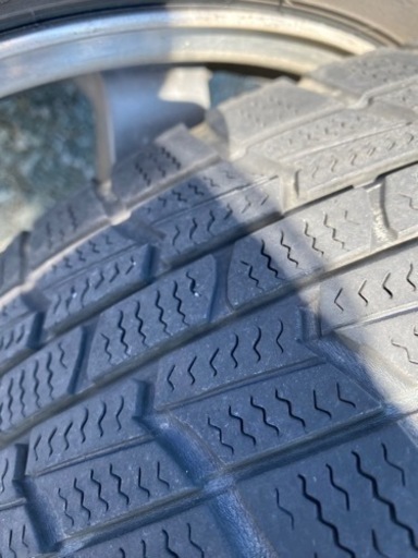 車のパーツ タイヤ、ホイール
