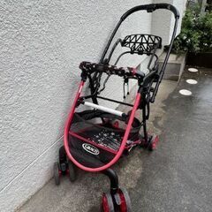 折りたたみ可能な歩行器にもなります。の画像
