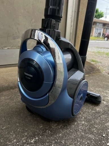 サイクロン式掃除機　東芝　TOSHIBA VC-J2000