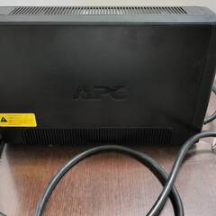 【ジャンク】UPS（無停電電源装置）APC　RS550 シュナイダーエレクトリック　通信ケーブル付き【動作保証しません】【バッテリなし】の画像
