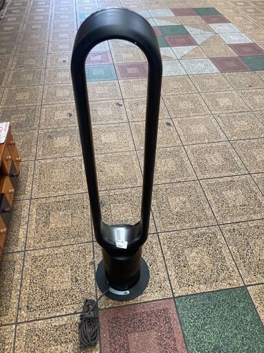 ☆中古￥3,000！dyson　扇風機　家電　【BE027】