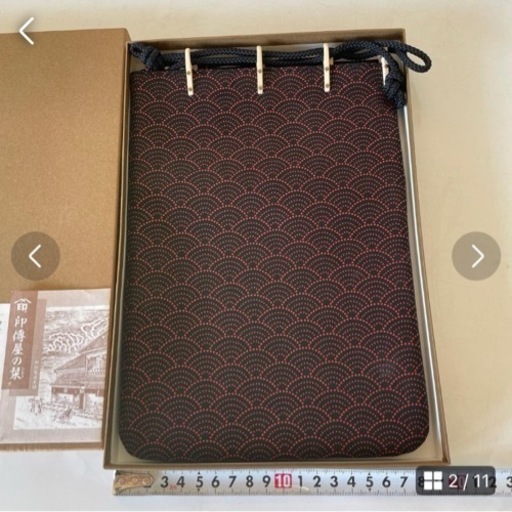 値下げ 新品未使用 タグ付き 印傳屋 巾着袋 巾着 鹿革 印伝屋 合切袋 印伝 かばん 巾着 バッグ 箱付き 商品代金着払い可能 全国