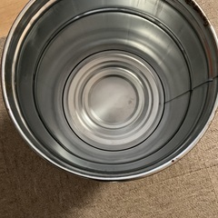 缶バケツ差し上げます。の画像