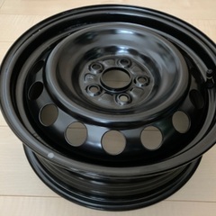 R5年トヨタシエンタ新車外しの純正スチールホイール　