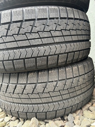 車のパーツ タイヤ、ホイール