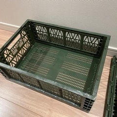 セリア　コンテナボックス　2＋1の画像