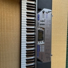 電子ピアノ