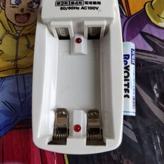 【USED】ニッケル水素電池充電器（単４電池×２個付き）の画像