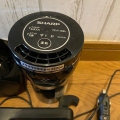 車用品　スピーカー　清浄機　ホルダーなどの画像