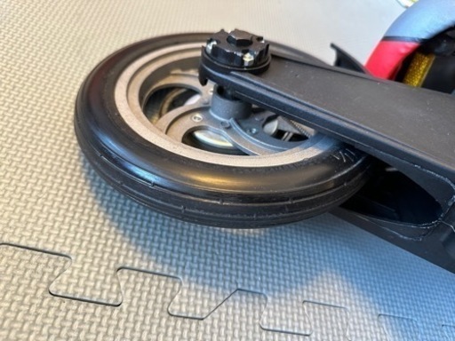 8インチ 折りたたみ コンパクト自転車 6.7kg ノーパンクタイヤ