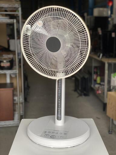 ☆早い者勝ち!!☆ HITACHI 扇風機 HEF-110R 2016年 家電 季節、空調家電 扇風機