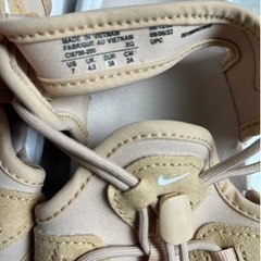 新品 NIKE AIR MAX KOKO ベージュ 24cmの画像