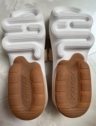 新品 NIKE AIR MAX KOKO ベージュ 24cm