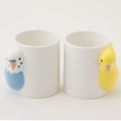 新品未使用   インコのペアマグカップ　の画像