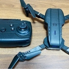 （決定しました）ミニ折りたたみ式 ドローン カメラ付き