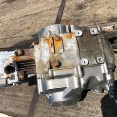 ホンダ　スーパーカブ50のエンジン、キャブセットの画像