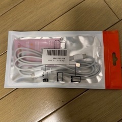 	i
Phone充電ケーブル：USBタイプC→Lightning...
