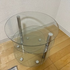 ガラステーブル