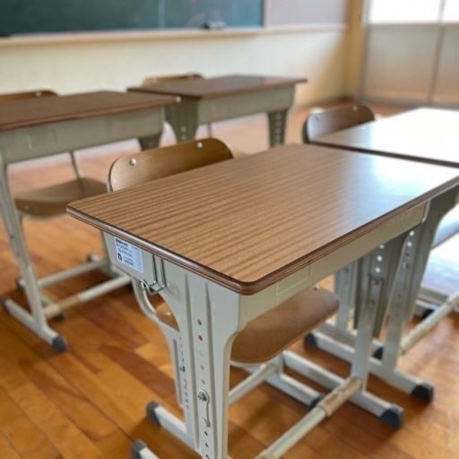 【まめ あんしん決済】　学習机・椅子4つセット